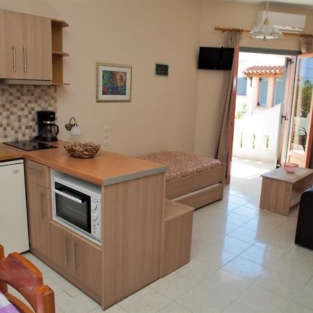 Palmira Apartments Makrýgialos Buitenkant foto