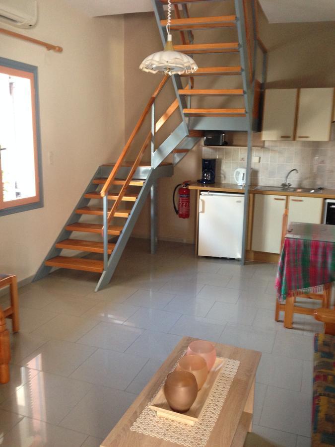 Palmira Apartments Makrýgialos Buitenkant foto