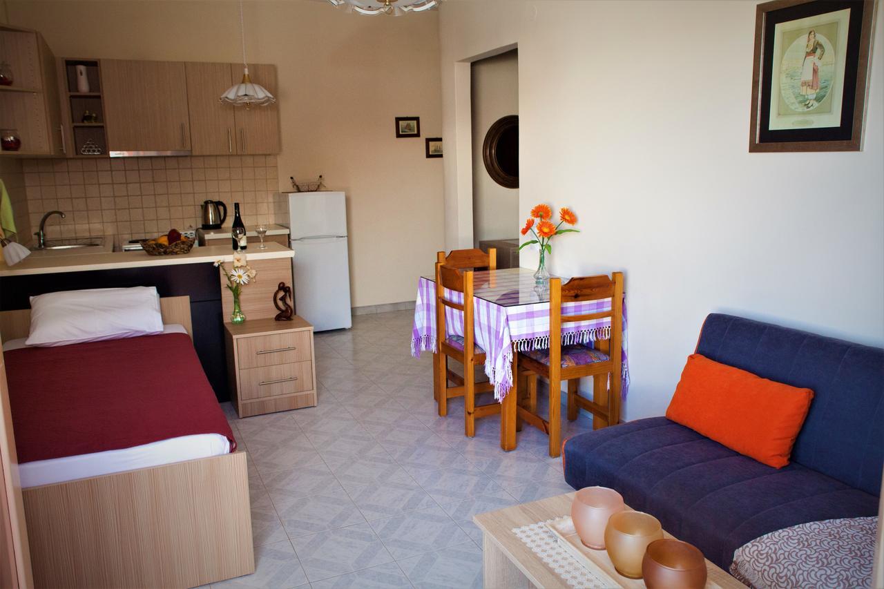 Palmira Apartments Makrýgialos Buitenkant foto